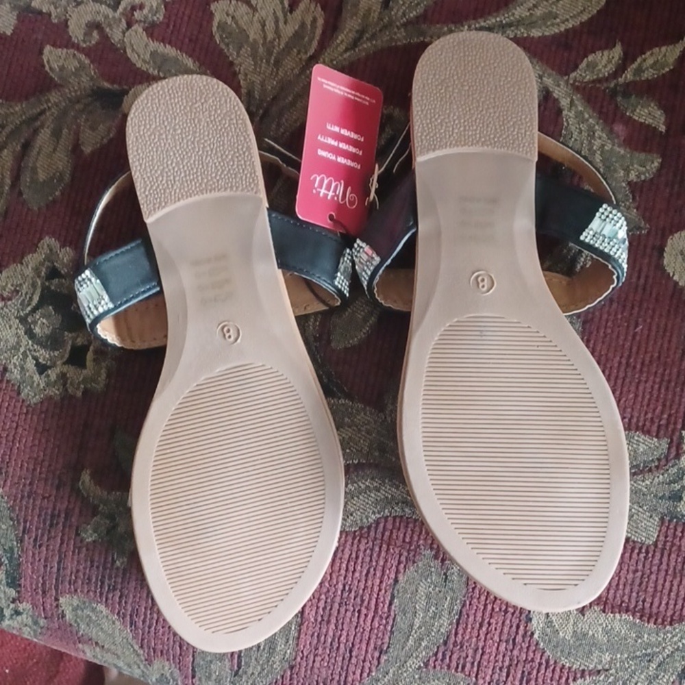 Nitti Black Thong Flat Sandals With Rhinestone Strap, Sz 8 — image 3 of 6